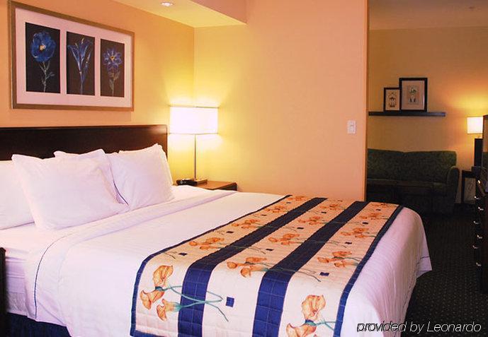 Springhill Suites Prince Frederick Exterior foto